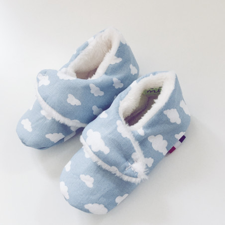 Chaussons bas du COFFRET DE NAISSANCE COUSSIN NUAGE BLEU